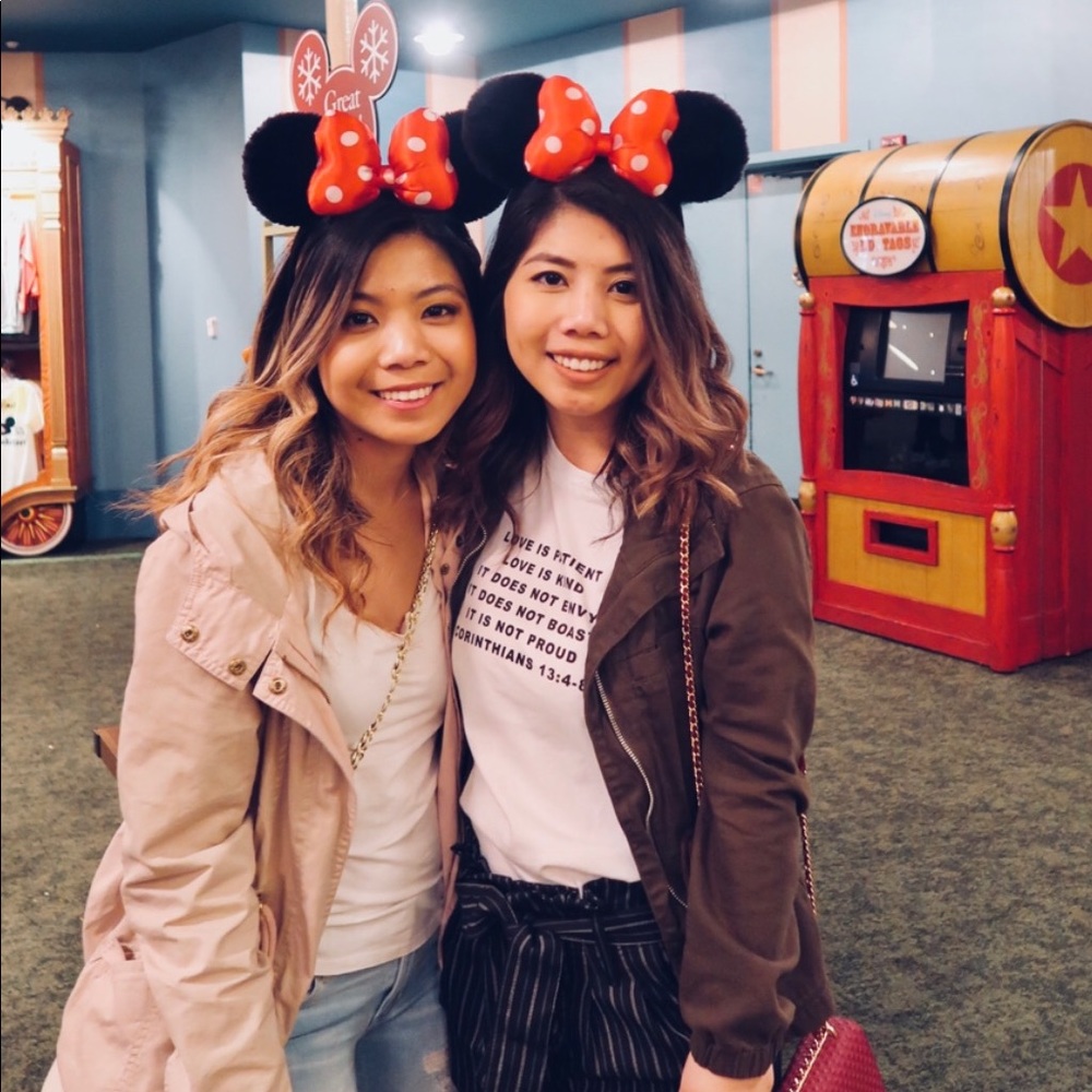 Meet us: Christy and Chrisanta!!💕